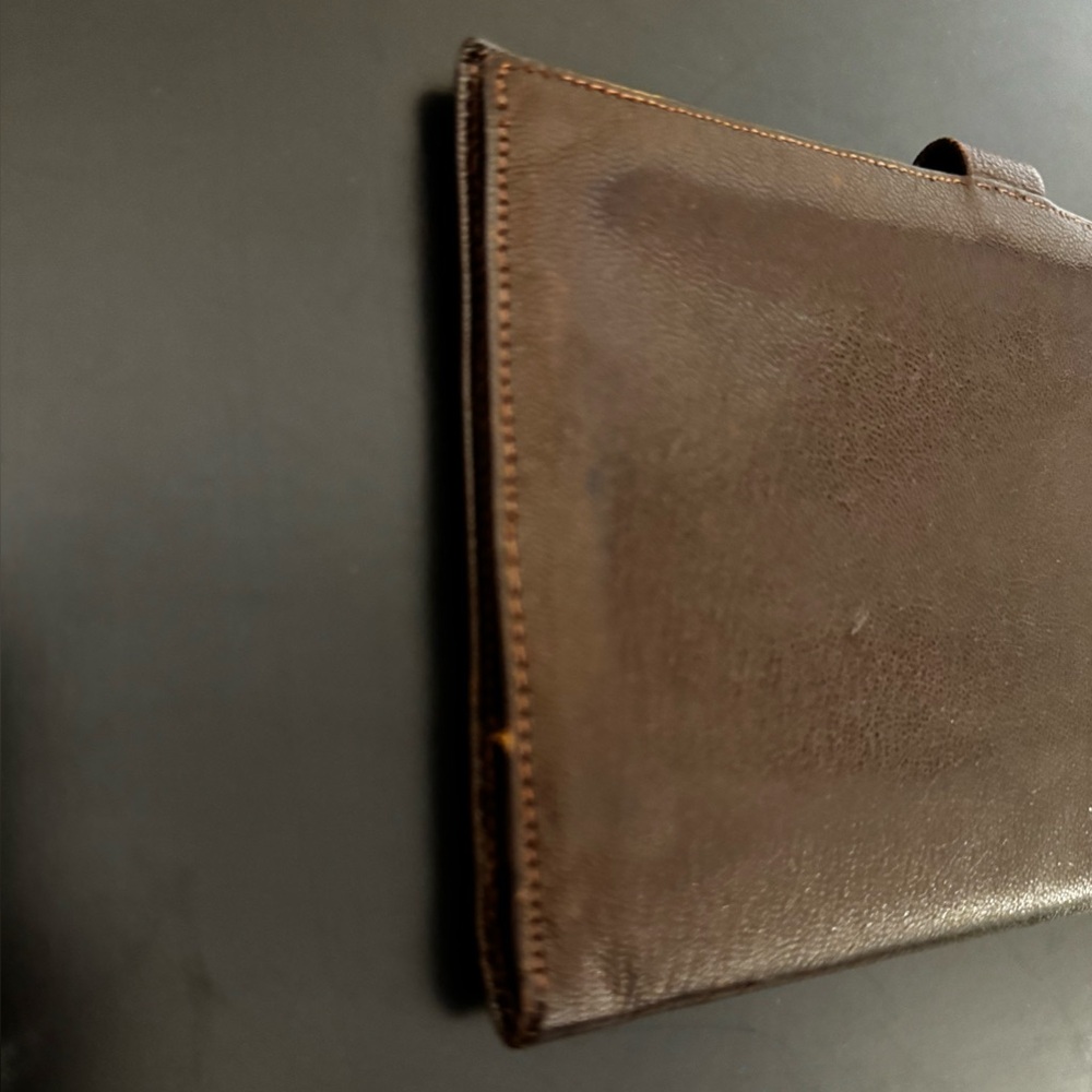 Eddie Bauer, Vintage, Soft Brown Leather Passport Holder - Picture 6 of 8